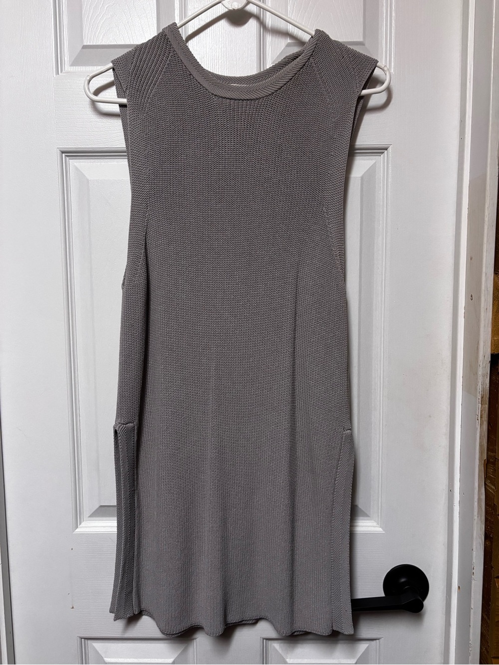 Aritzia Knit Sleeveless knit top